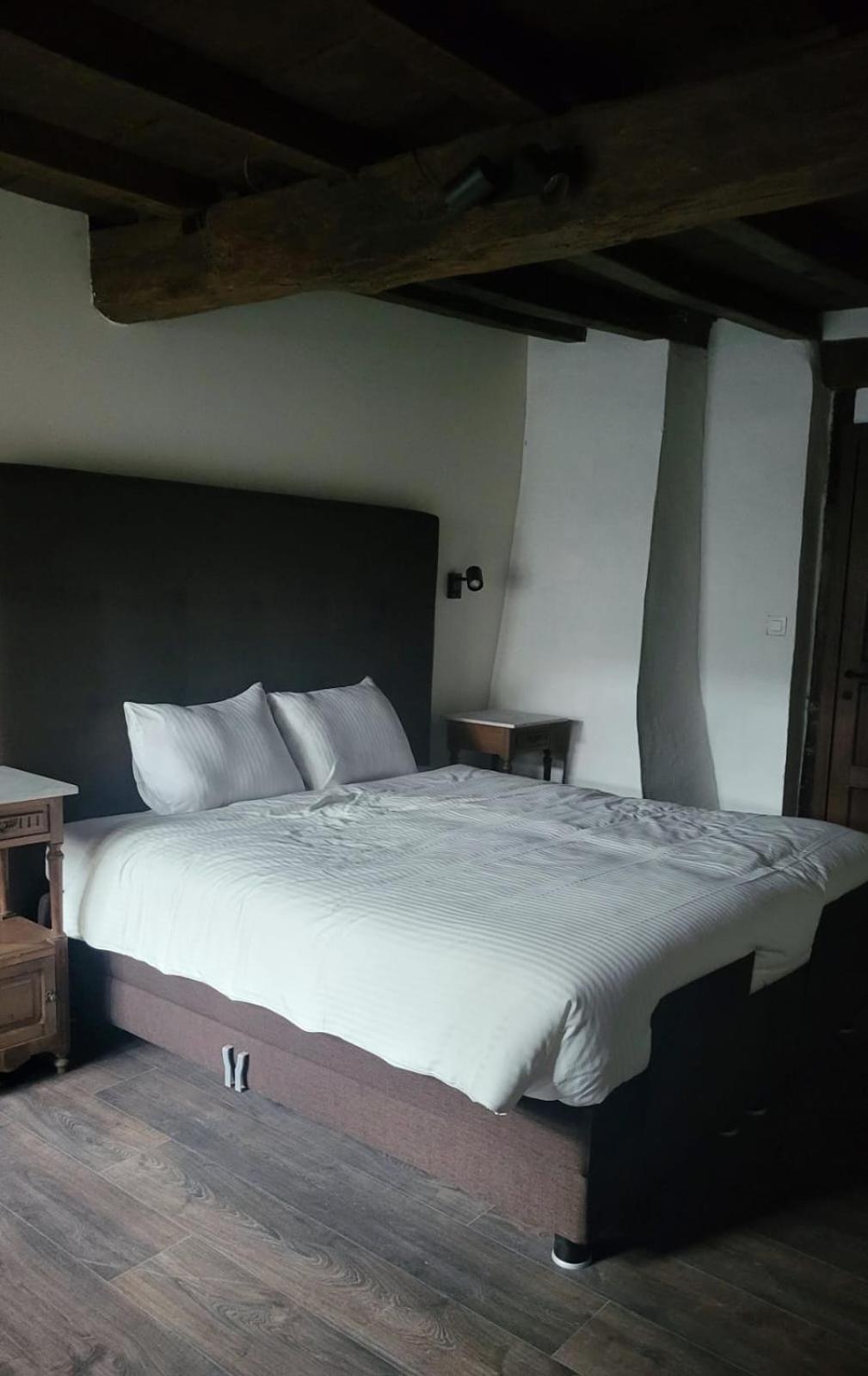 De Pelgrim Hotel Tongeren Kültér fotó