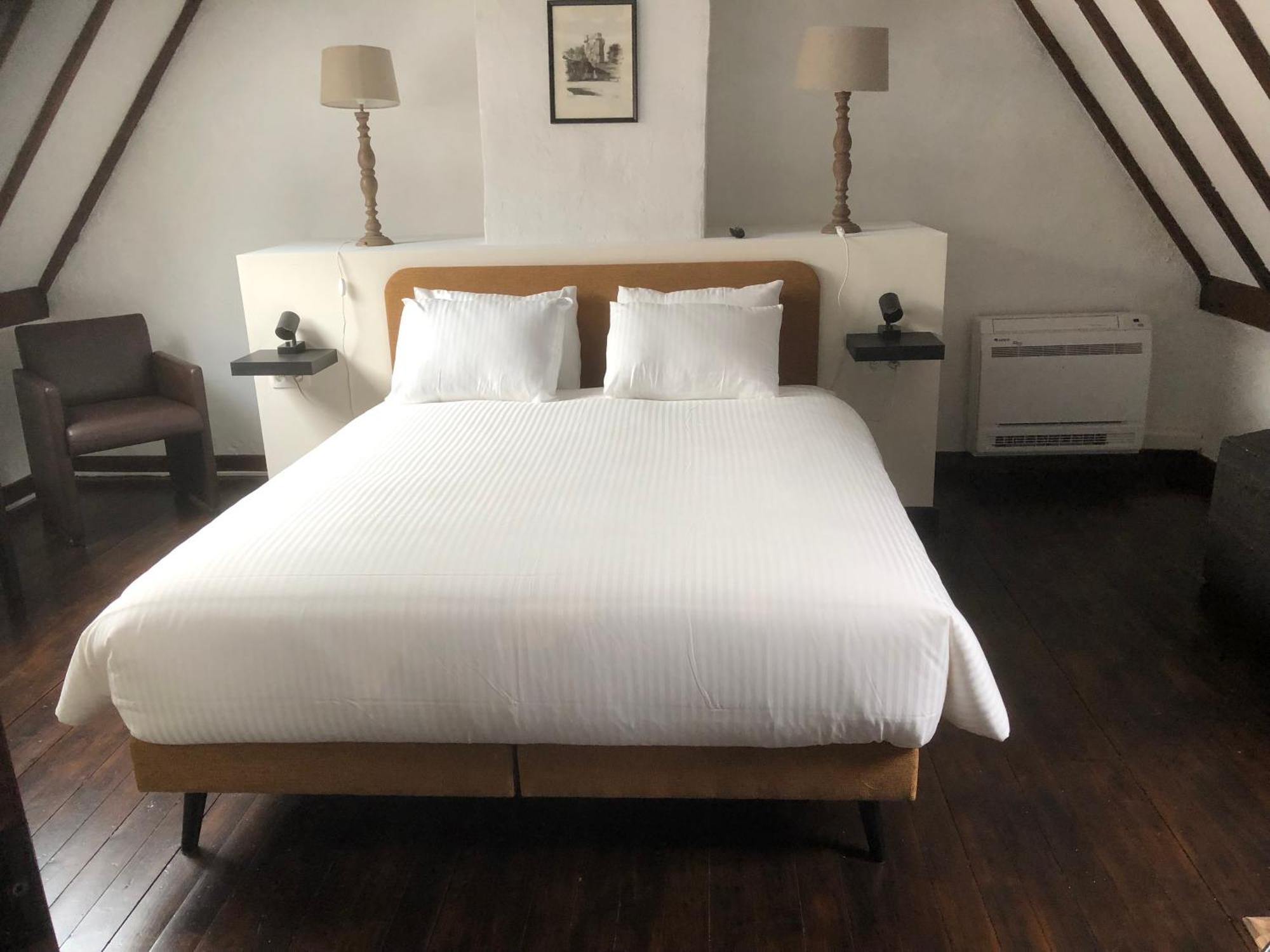 De Pelgrim Hotel Tongeren Kültér fotó